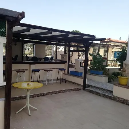 Hania - Adults Only Frühstückspension