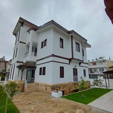 Hania - Adults Only 4* Side