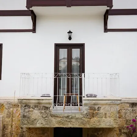 Frühstückspension Hania - Adults Only Side