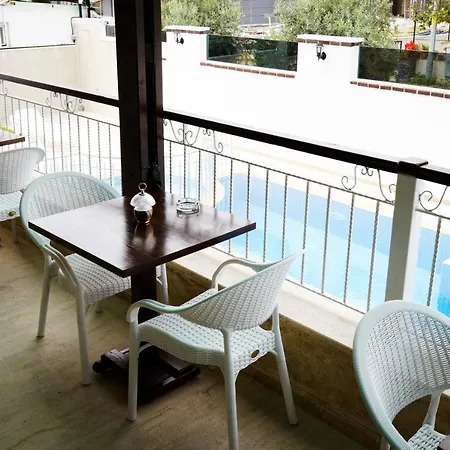 Hania - Adults Only 4* Side