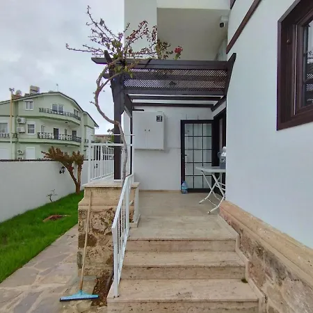 Hania - Adults Only 4* Side