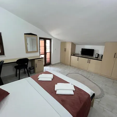Hania - Adults Only Alojamento de Acomodação e Pequeno-almoço 4*
