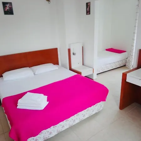 Oda ve Kahvaltı Hania - Adults Only
